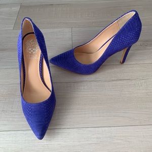 Vince Camuto pointed toe heels in a beautiful royal blue/almost purple color.